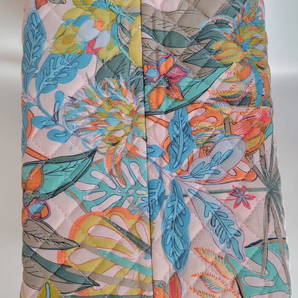 Vera Bradley Multi-Compartment Shoulder Bag Rain Forest Canopy - Picture 4 of 9